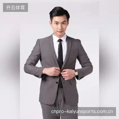 胡立